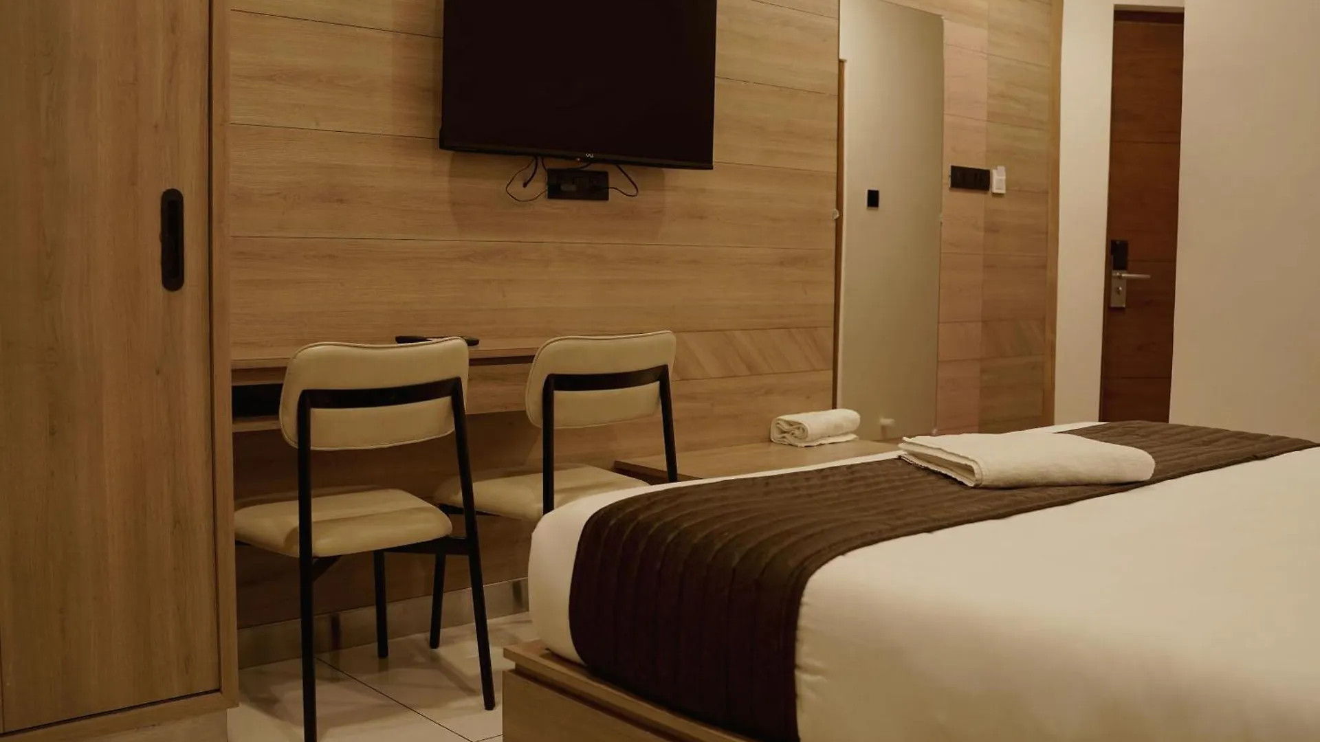 פלקאד Stayon Hotels